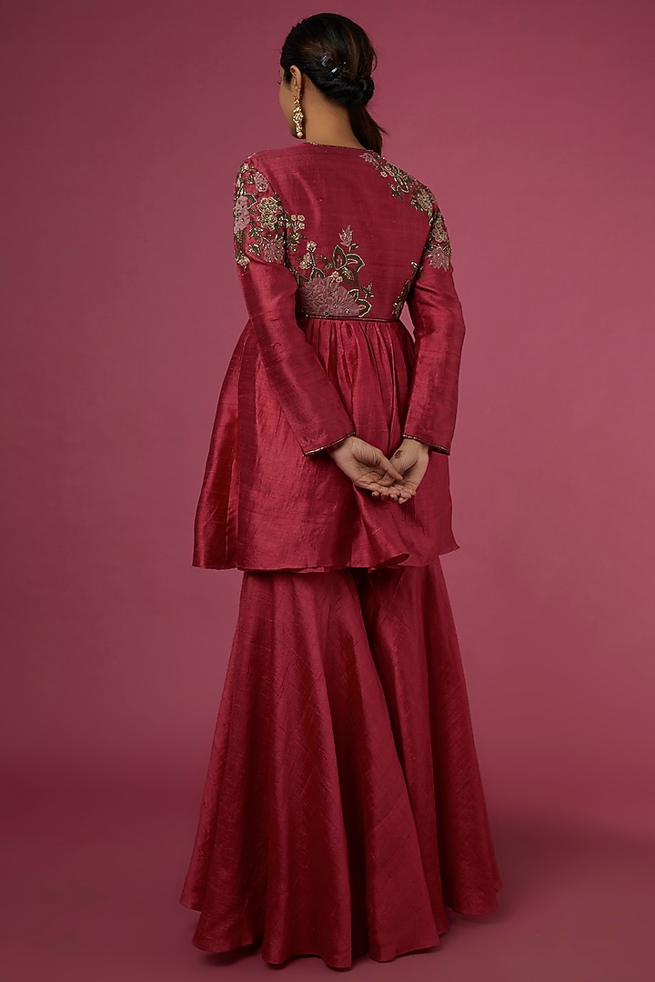 Deep Fuschia Raw Silk Gharara Set by Ridhi Mehra at Pernia's Pop Up Shop