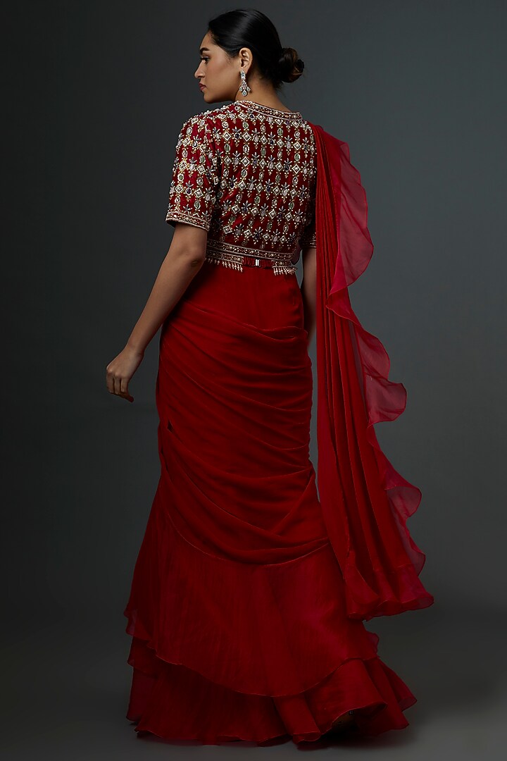 Red Chiffon Organza Draped Reception Saree Set by Ridhi Mehra at Pernia's Pop Up Shop