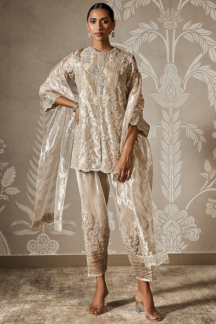 Water Gold Tissue Embroidered Kurta Set by Ridhi Mehra at Pernia's Pop Up Shop