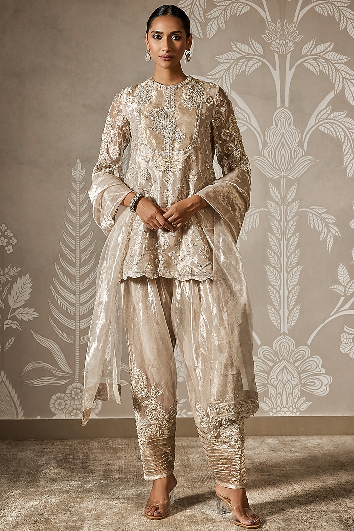 Water Gold Tissue Embroidered Kurta Set by Ridhi Mehra at Pernia's Pop Up Shop