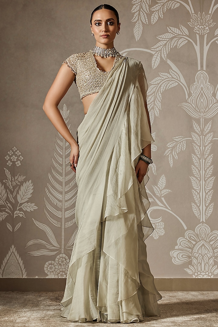 Silver Green Chiffon & Organza Draped Saree Set by Ridhi Mehra at Pernia's Pop Up Shop