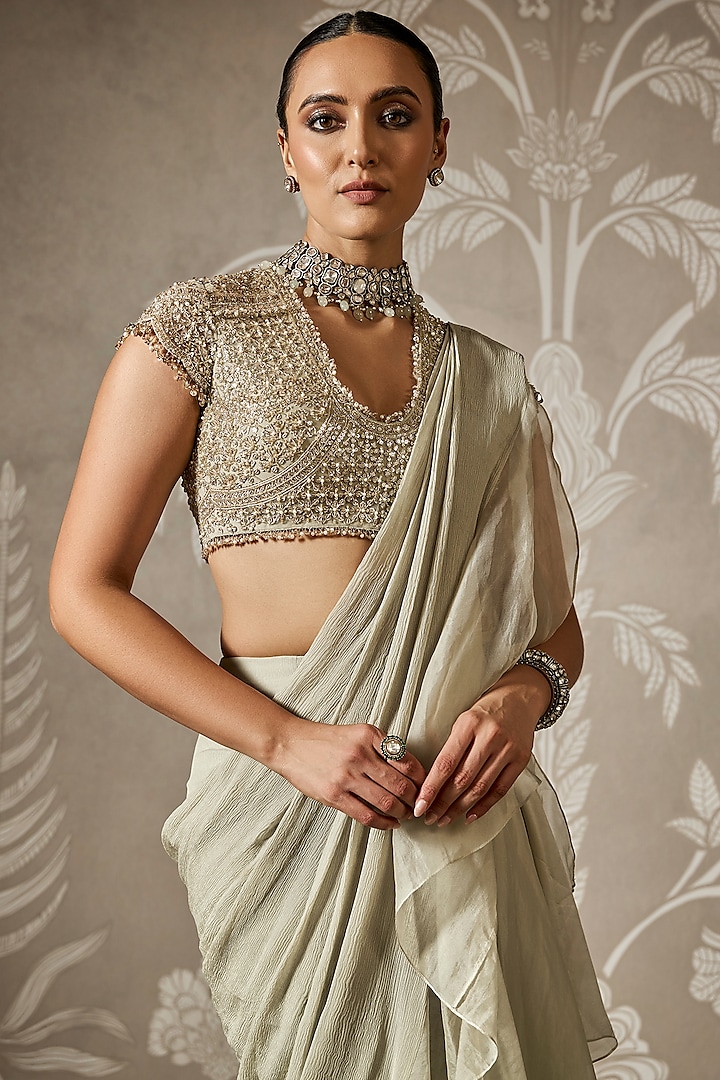 Silver Green Chiffon & Organza Draped Reception Saree Set by Ridhi Mehra at Pernia's Pop Up Shop