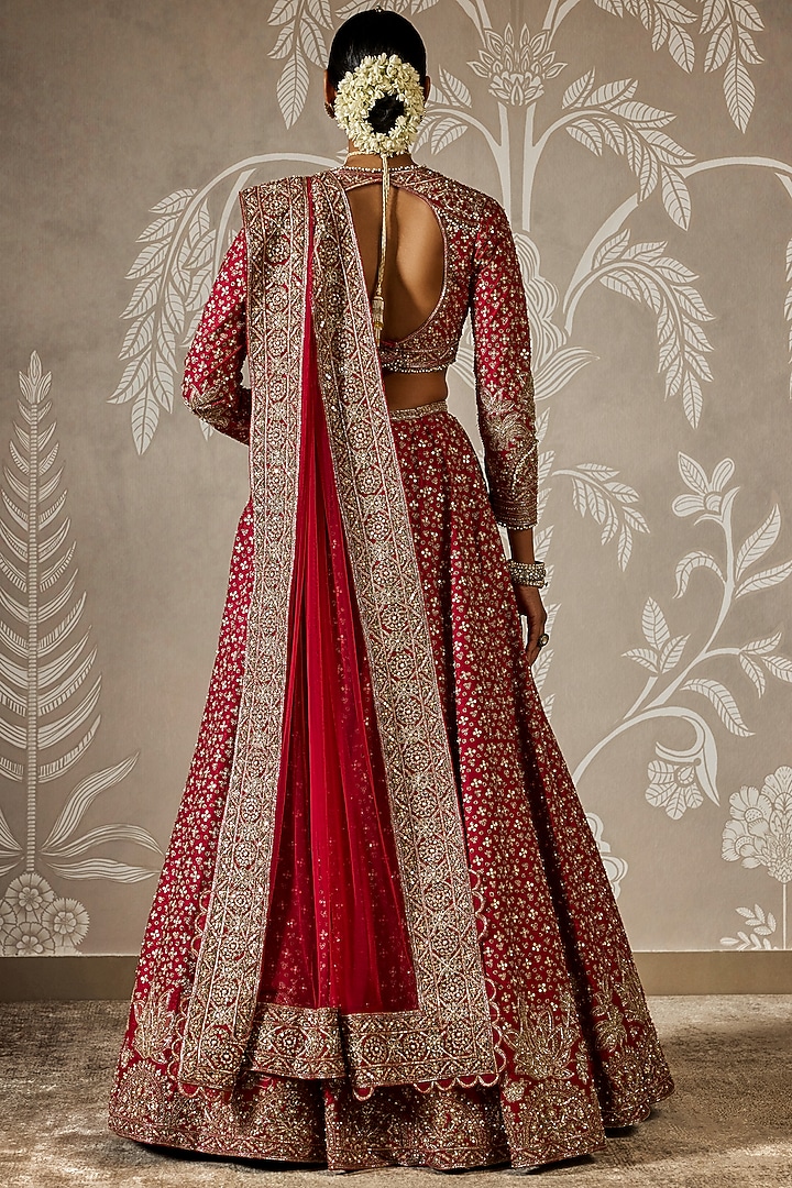 Red Raw Silk Embroidered Bridal Lehenga Set by Ridhi Mehra at Pernia's Pop Up Shop