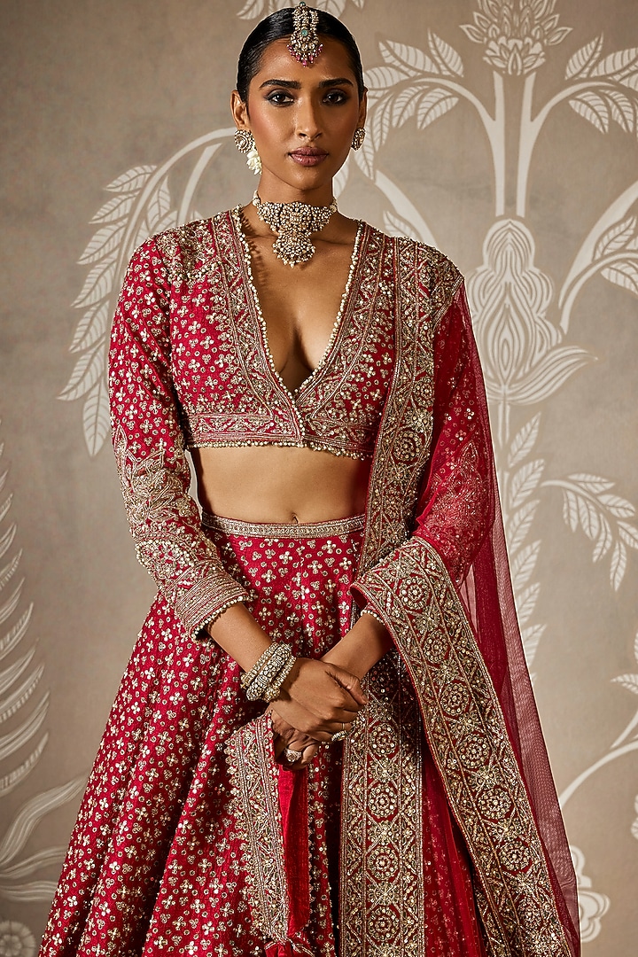 Red Raw Silk Embroidered Bridal Lehenga Set by Ridhi Mehra at Pernia's Pop Up Shop