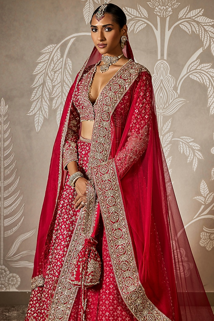 Red Raw Silk Embroidered Bridal Lehenga Set by Ridhi Mehra at Pernia's Pop Up Shop