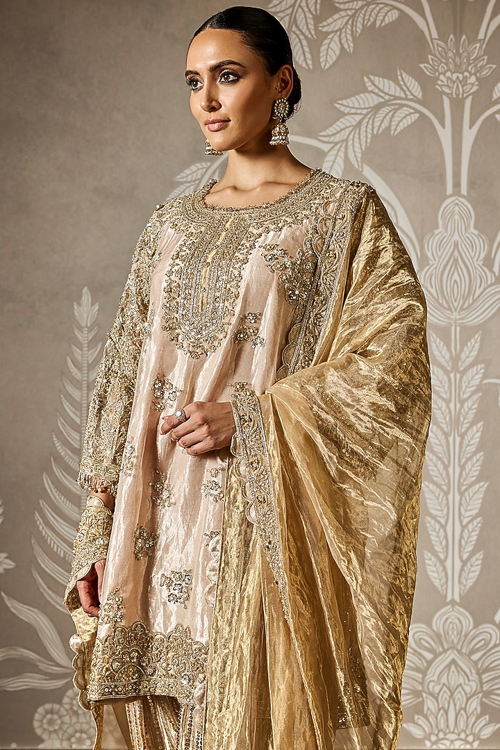 Water Gold Tissue Embroidered Kurta Set by Ridhi Mehra at Pernia's Pop Up Shop