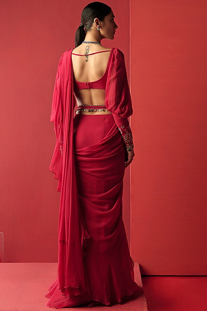 Deep Fuchsia Chiffon Organza Pre-Draped Ruffled Wedding Saree Set by Ridhi Mehra at Pernia's Pop Up Shop
