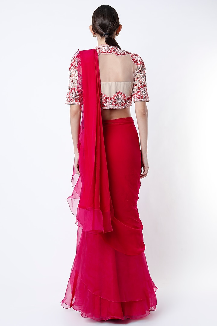 Fuchsia Ruffled Draped Reception Saree Set by Ridhi Mehra at Pernia's Pop Up Shop
