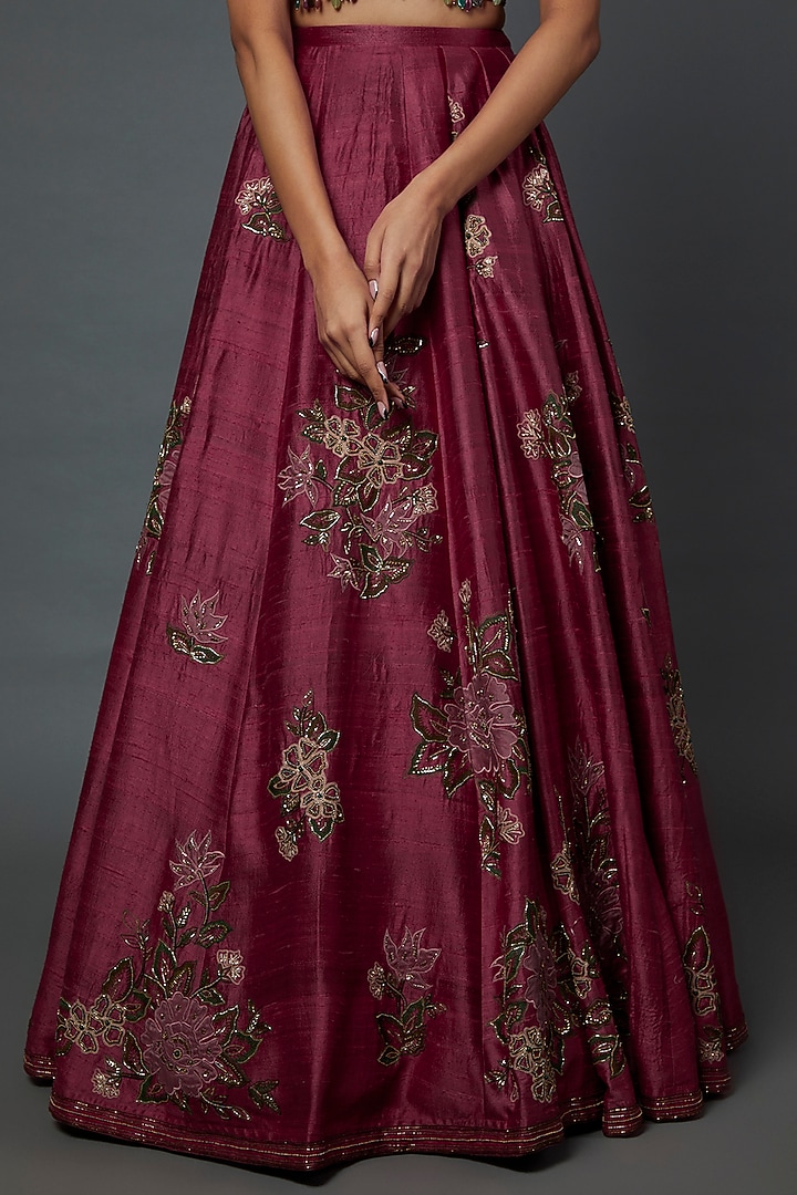 Red Raw Silk Embroidered Bridal Lehenga Set by Ridhi Mehra at Pernia's Pop Up Shop
