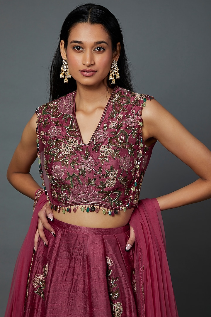 Red Raw Silk Embroidered Bridal Lehenga Set by Ridhi Mehra at Pernia's Pop Up Shop