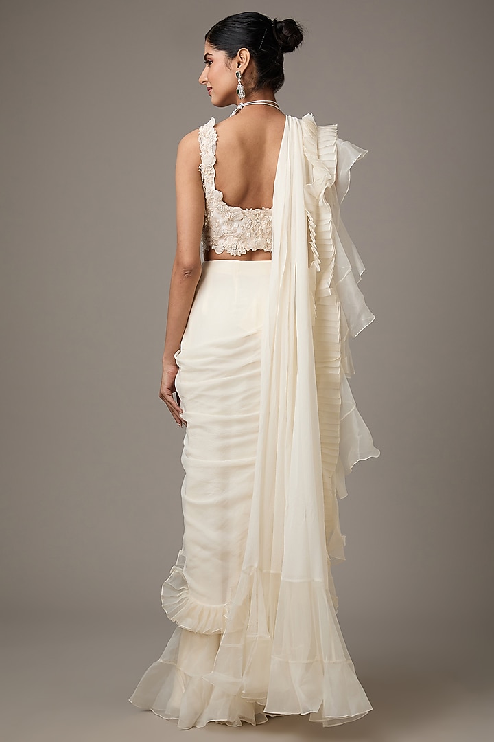 Ivory Chiffon & Organza Ruffled Draped Reception Saree Set by Ridhi Mehra at Pernia's Pop Up Shop
