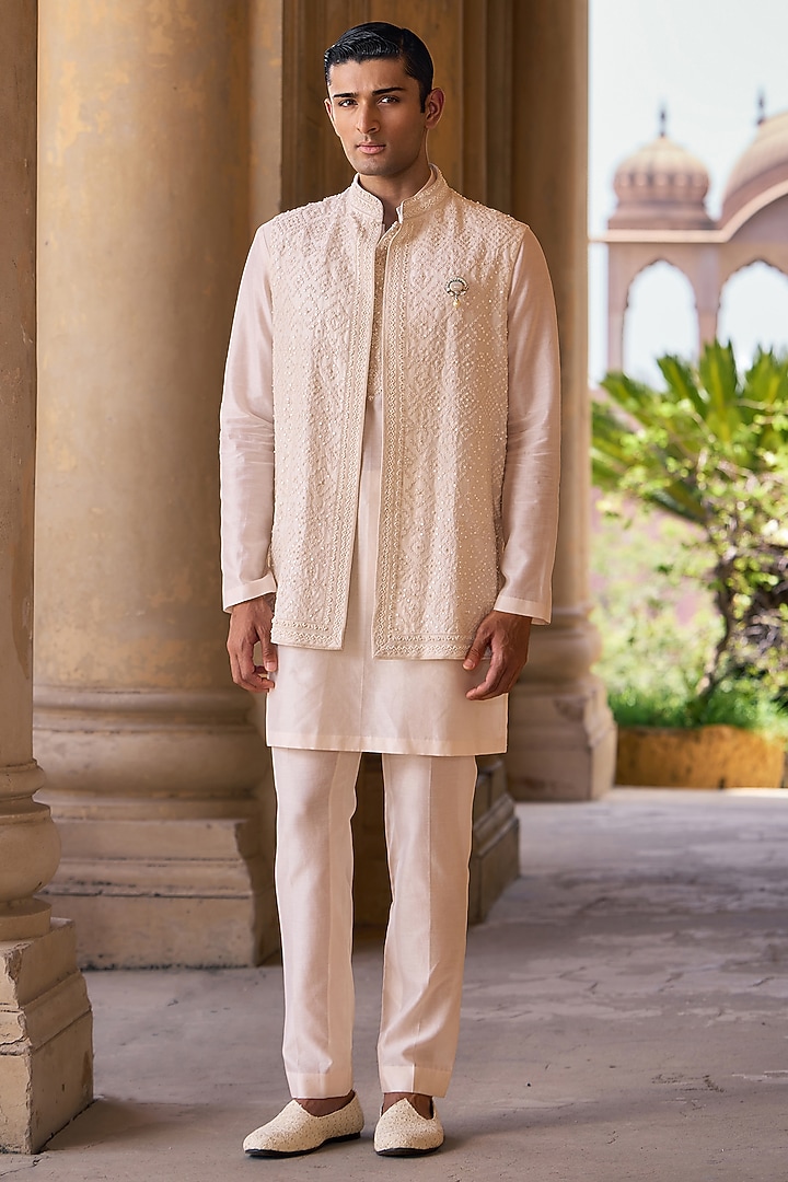 Ivory Chanderi Embroidered Bundi Jacket Set by Ridhi Mehra Men at Pernia's Pop Up Shop