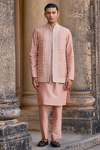 Dusky Pink Raw Silk Embroidered Bundi Jacket Set by Ridhi Mehra Men