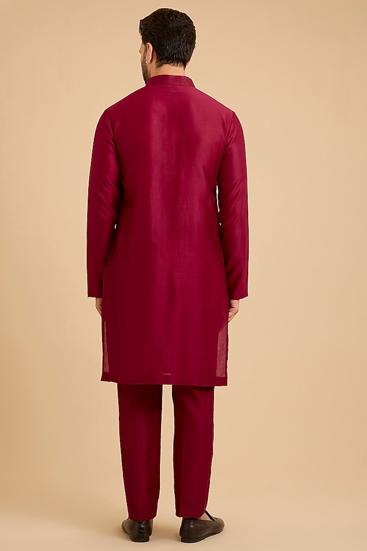 Red Raw Silk Groom Sherwani Set by Ridhi Mehra Men at Pernia's Pop Up Shop