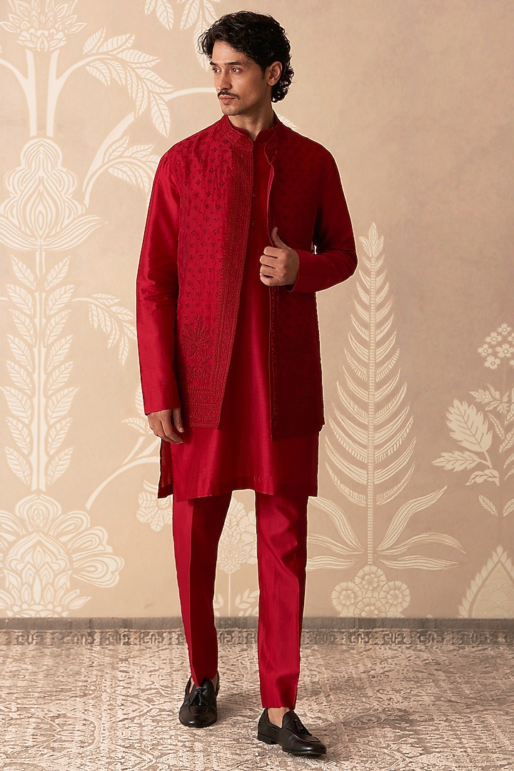 Red Organza Embroidered Bundi Jacket Set by Ridhi Mehra Men at Pernia's Pop Up Shop