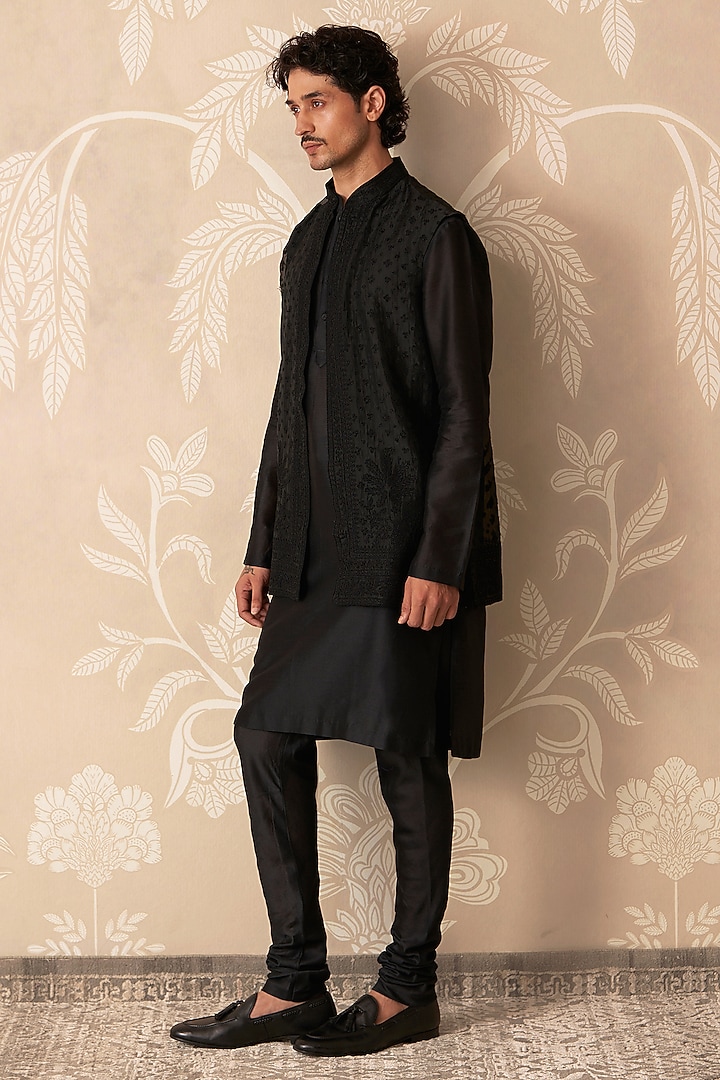 Black Organza Embroidered Bundi Jacket Set by Ridhi Mehra Men at Pernia's Pop Up Shop