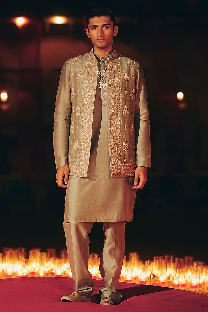 Powder Blue Raw Silk Embroidered Bundi Jacket Set by Ridhi Mehra Men at Pernia's Pop Up Shop