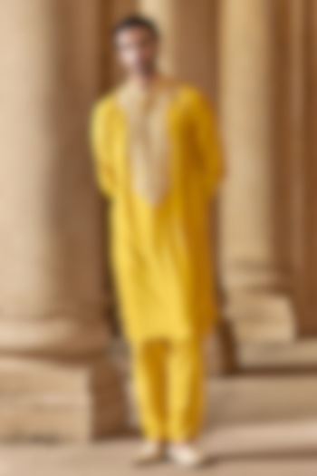 Yellow Chanderi Embroidered Kurta Set by Ridhi Mehra Men at Pernia's Pop Up Shop