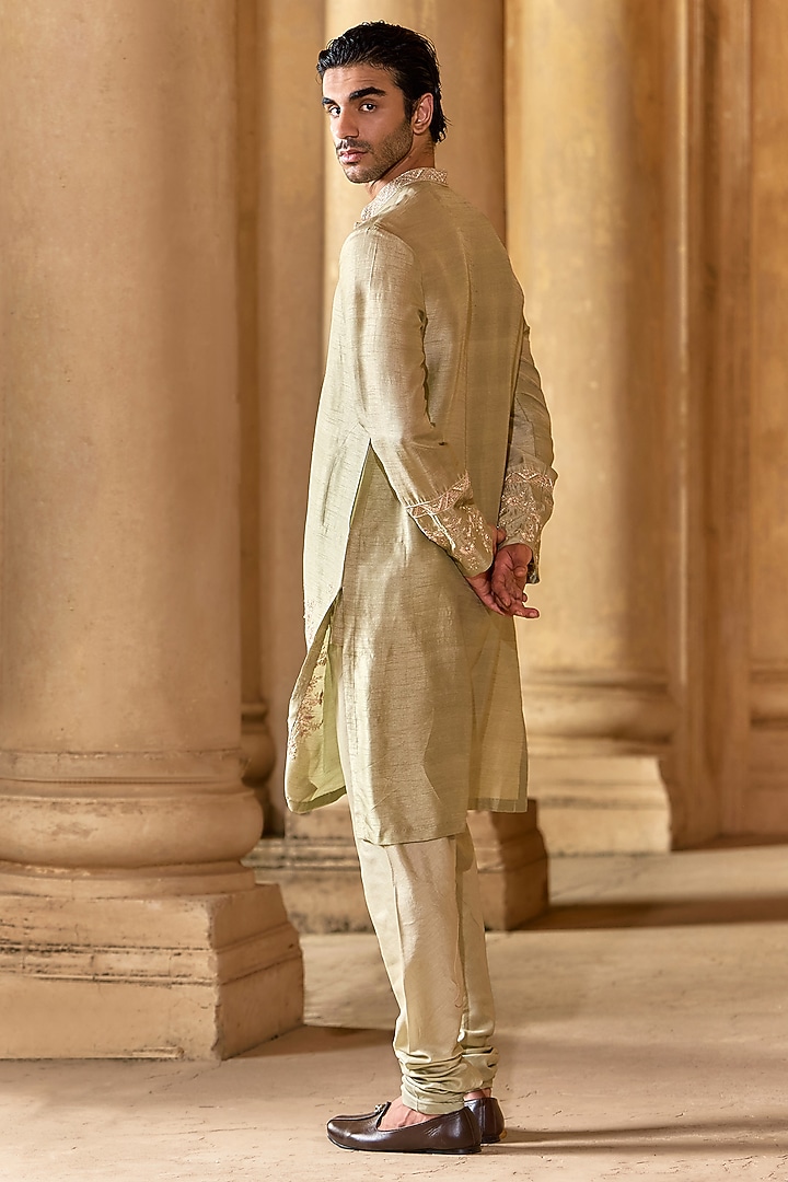 Light Beige Chanderi Embroidered Kurta Set by Ridhi Mehra Men at Pernia's Pop Up Shop