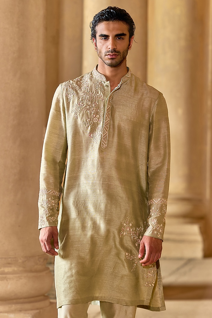 Light Beige Chanderi Embroidered Kurta Set by Ridhi Mehra Men at Pernia's Pop Up Shop