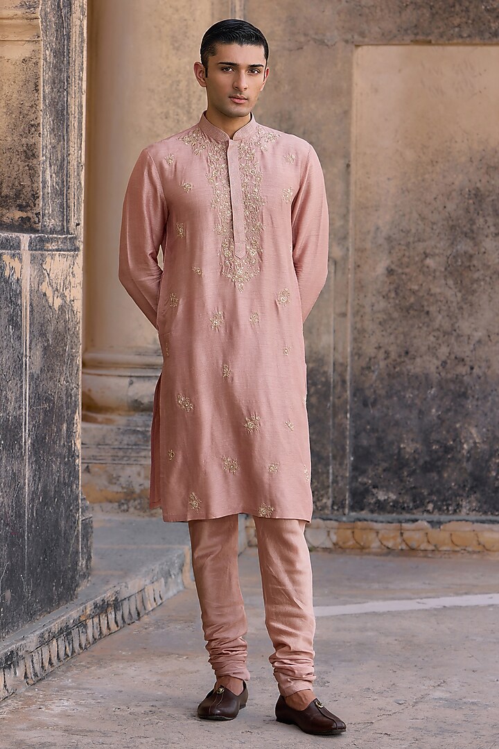Dusky Pink Silk Embroidered Kurta Set by Ridhi Mehra Men at Pernia's Pop Up Shop