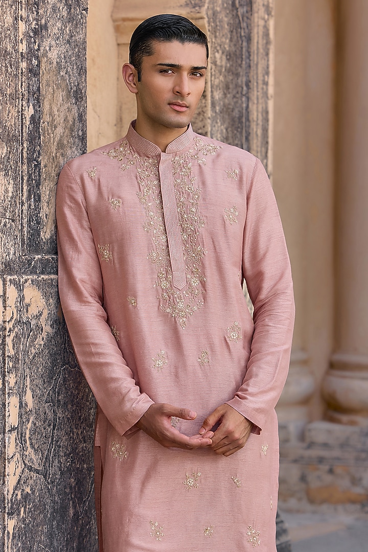 Dusky Pink Silk Embroidered Kurta Set by Ridhi Mehra Men at Pernia's Pop Up Shop