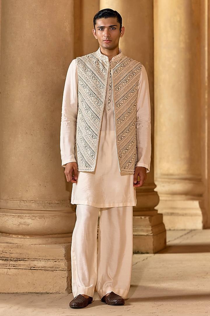 Ivory Chanderi Embroidered Bundi Jacket Set by Ridhi Mehra Men at Pernia's Pop Up Shop