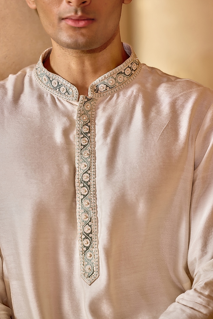 Ivory Chanderi Embroidered Bundi Jacket Set by Ridhi Mehra Men at Pernia's Pop Up Shop