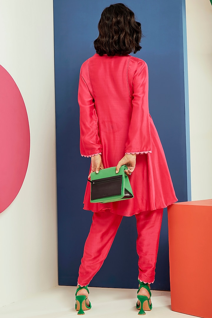 Bright Fuchsia Silk Kurta Set by Ridhi Mehra Pret at Pernia's Pop Up Shop