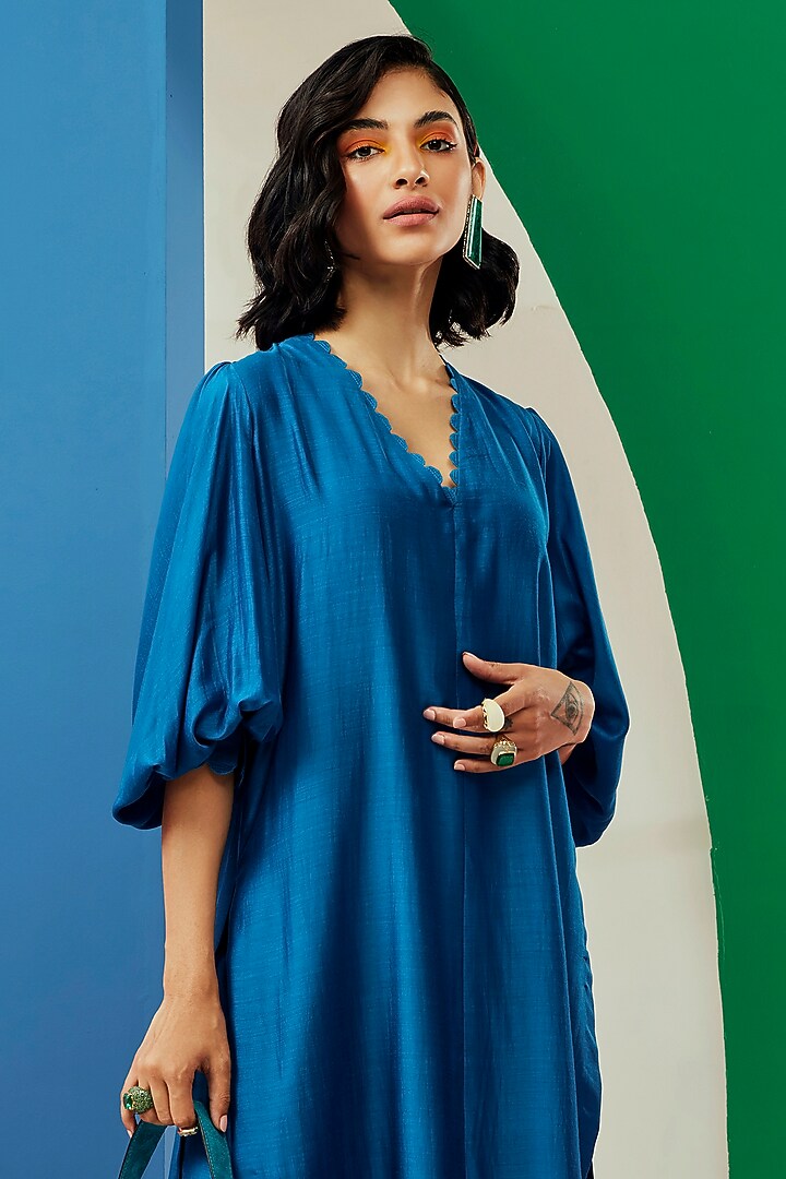 Royal Blue Silk Kurta Set by Ridhi Mehra Pret at Pernia's Pop Up Shop