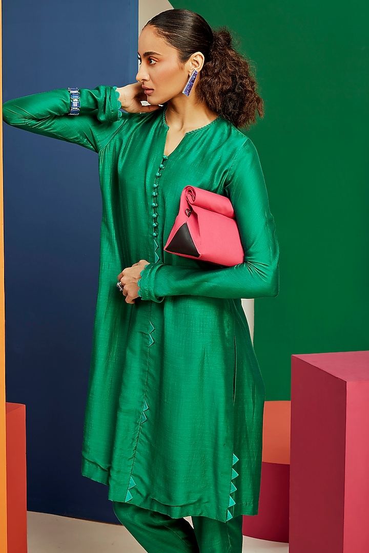 Green Silk Kurta Set by Ridhi Mehra Pret at Pernia's Pop Up Shop
