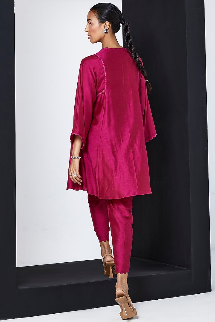 Fuchsia Silk Kurta Set by Ridhi Mehra Pret at Pernia's Pop Up Shop