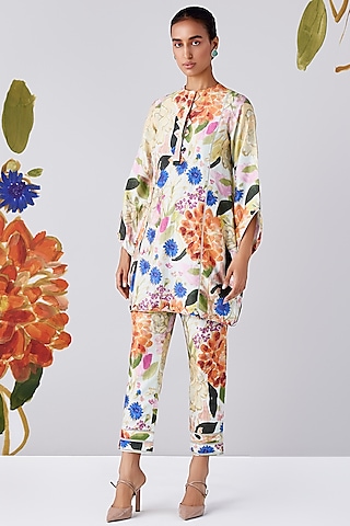 Multi-Colored Chanderi Printed Kurta Set by Ridhi Mehra Pret