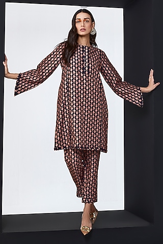 Black Chanderi Printed Kurta Set by Ridhi Mehra Pret