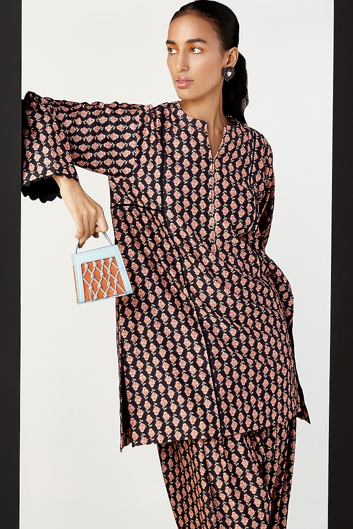 Black Chanderi Printed Kurta Set by Ridhi Mehra Pret at Pernia's Pop Up Shop