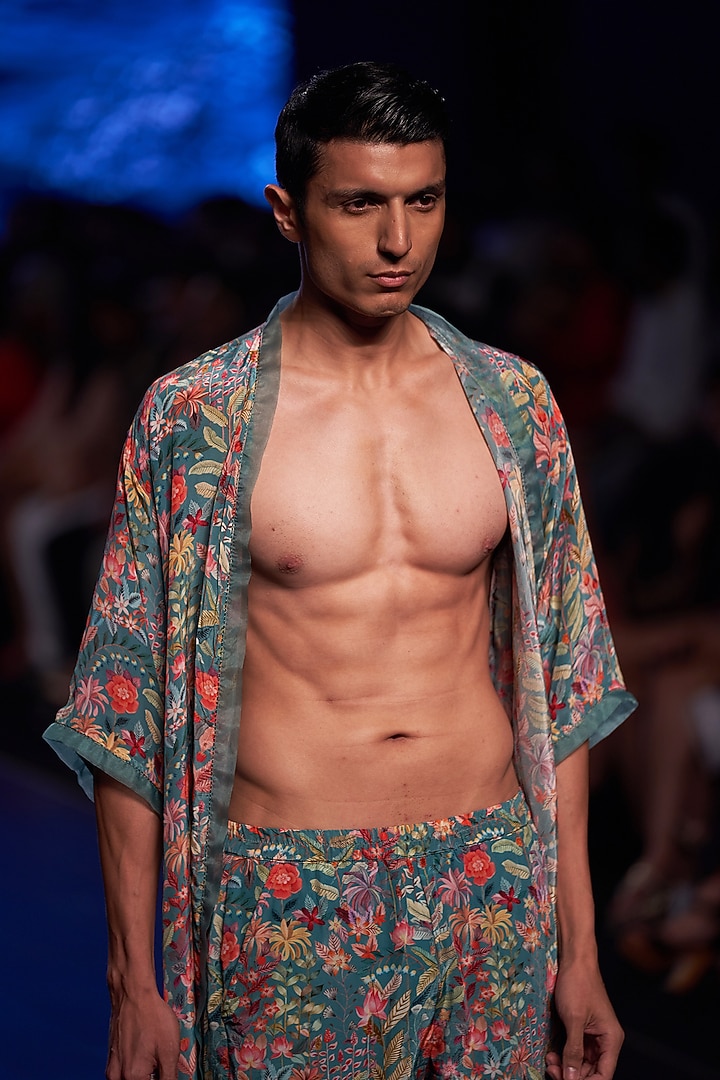 Tiffany Blue Tropical Printed Co-Ord Set by Rishi & Vibhuti Men at Pernia's Pop Up Shop