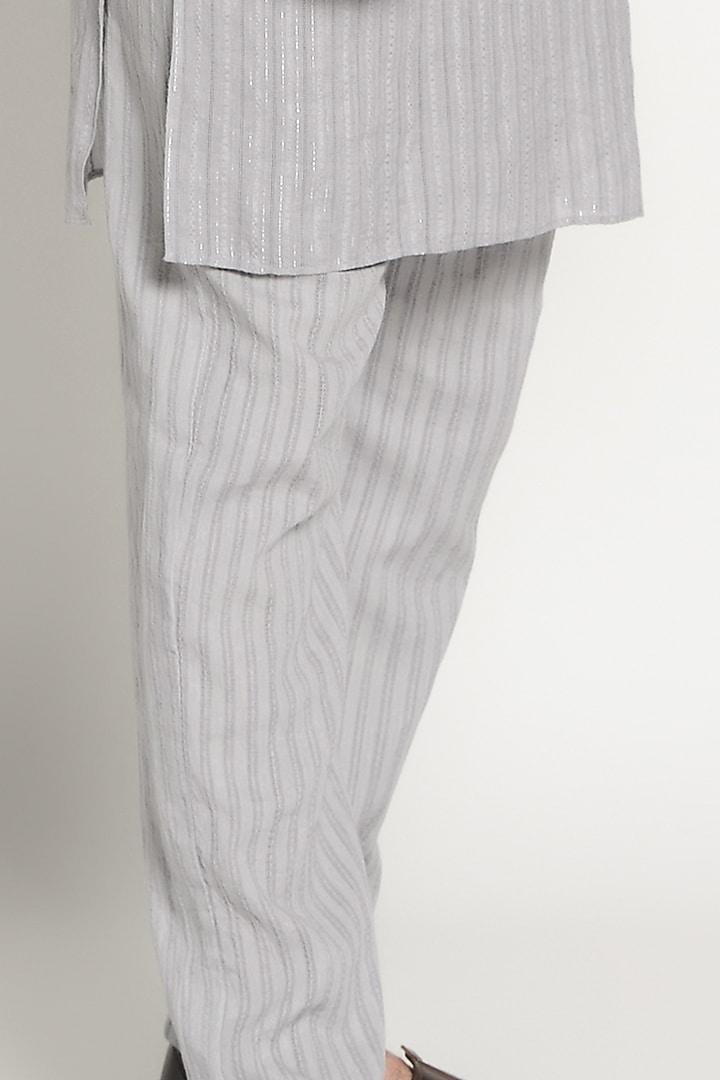 Dusky Grey Linen Kurta With Jacket by Rishi & Vibhuti Men at Pernia's Pop Up Shop