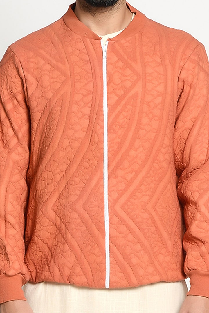 Ivory Linen Kurta With Printed Bomber Jacket by Rishi & Vibhuti Men at Pernia's Pop Up Shop