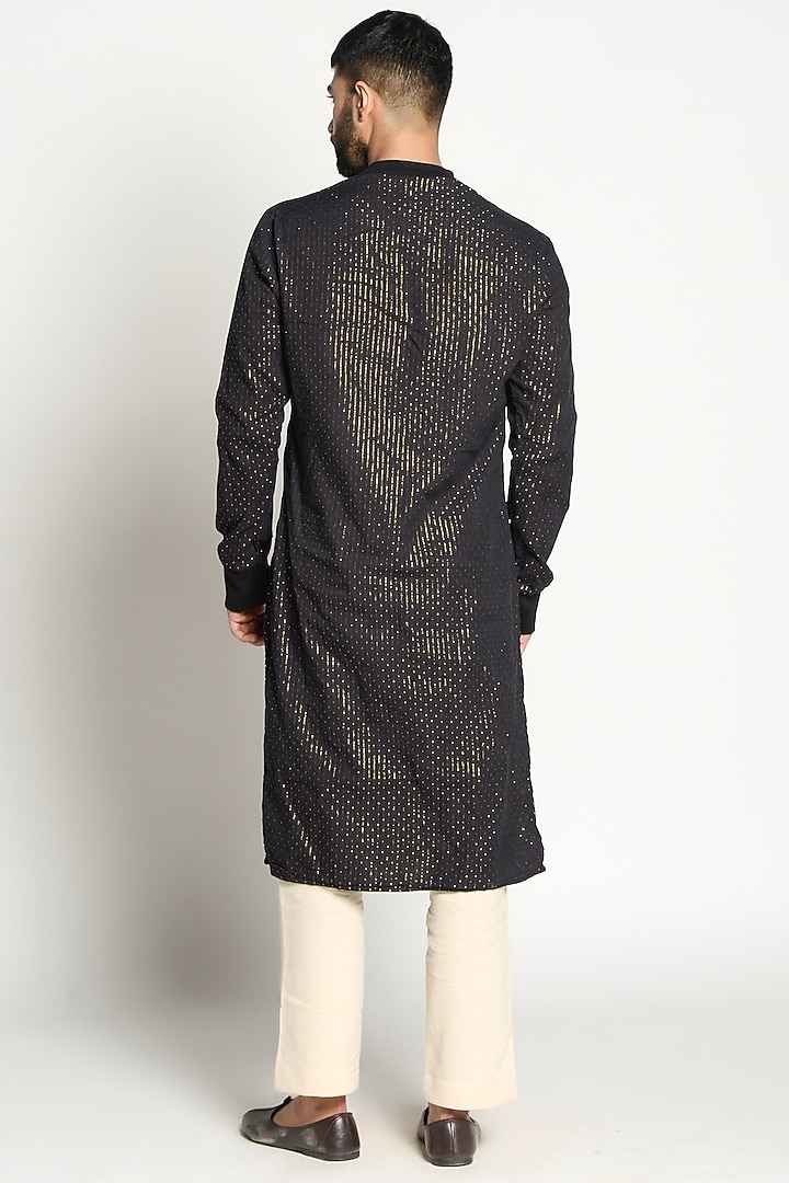 Black Linen Kurta by Rishi & Vibhuti Men at Pernia's Pop Up Shop