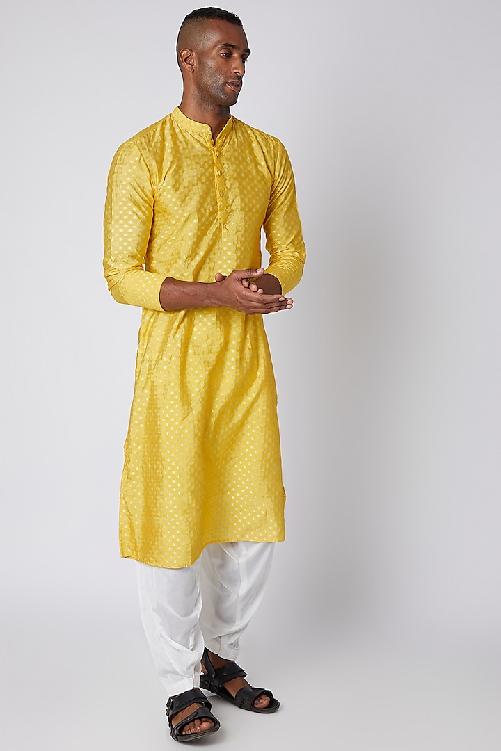 Yellow Chanderi Kurta With Buttons by Rishi & Vibhuti Men