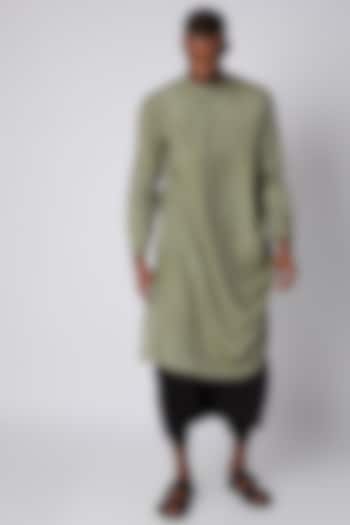 Olive Green Kurta With Long Drape by Rishi & Vibhuti Men at Pernia's Pop Up Shop