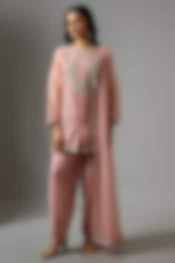 Onion Pink Organza Embroidered Kurta Set by Ridhi Mehra at Pernia's Pop Up Shop