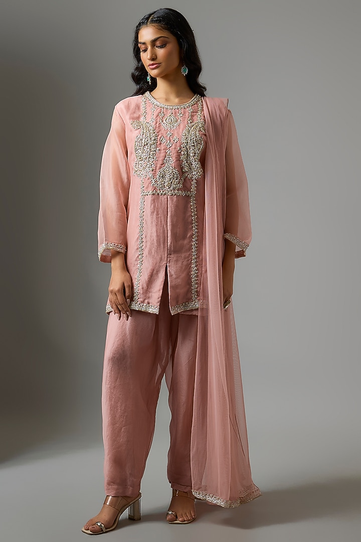 Onion Pink Organza Embroidered Kurta Set by Ridhi Mehra at Pernia's Pop Up Shop