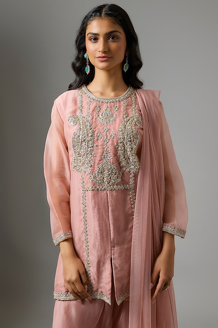 Onion Pink Organza Embroidered Kurta Set by Ridhi Mehra at Pernia's Pop Up Shop