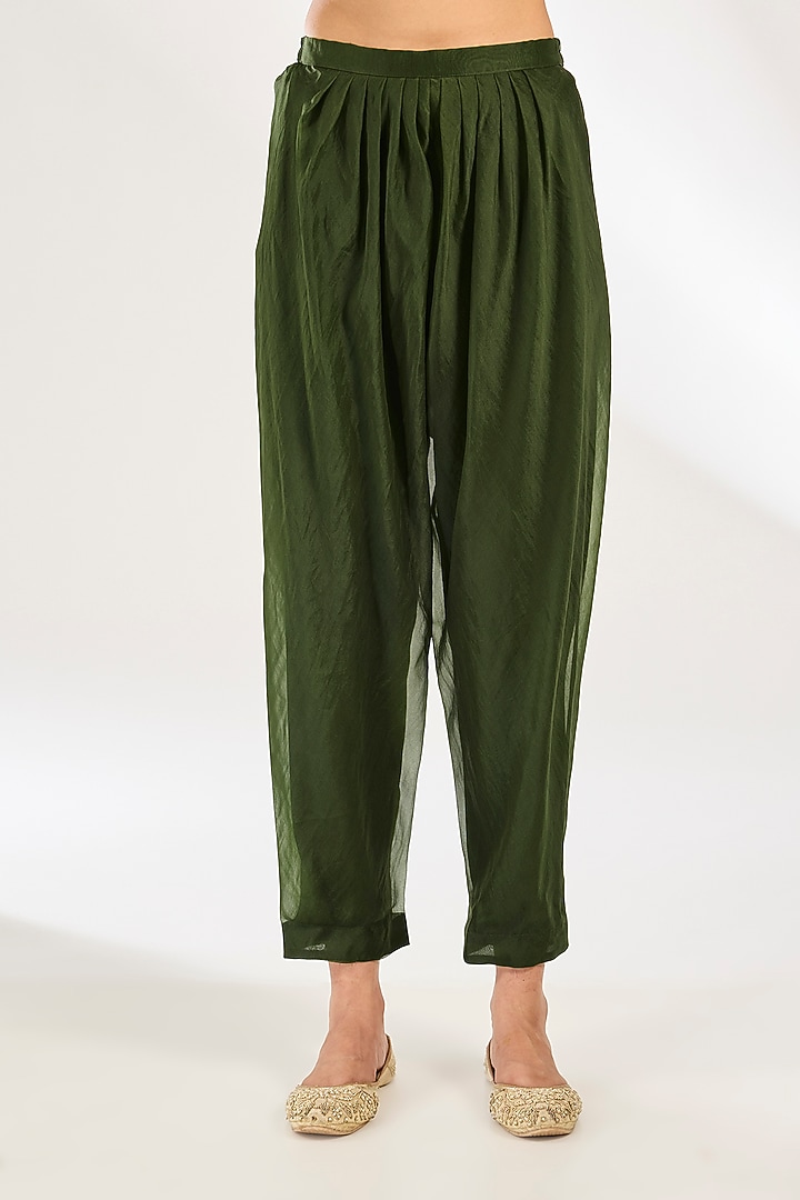 Military Green Organza Embroidered Kurta Set by Ridhi Mehra at Pernia's Pop Up Shop