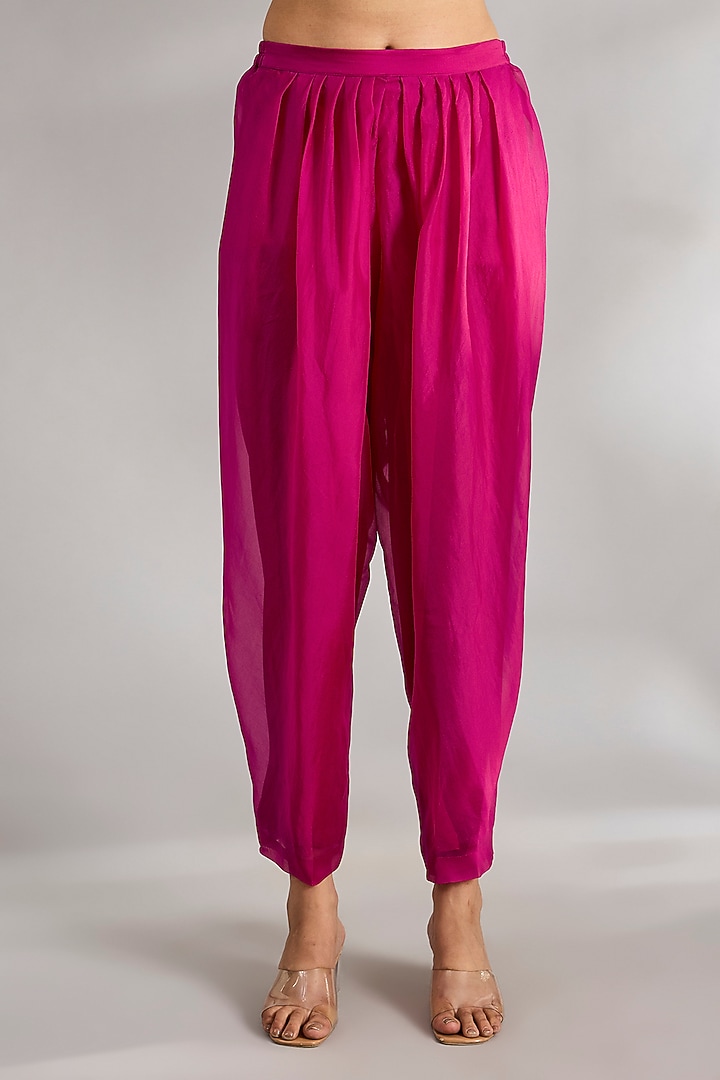 Fuchsia Organza Kurta Set by Ridhi Mehra at Pernia's Pop Up Shop