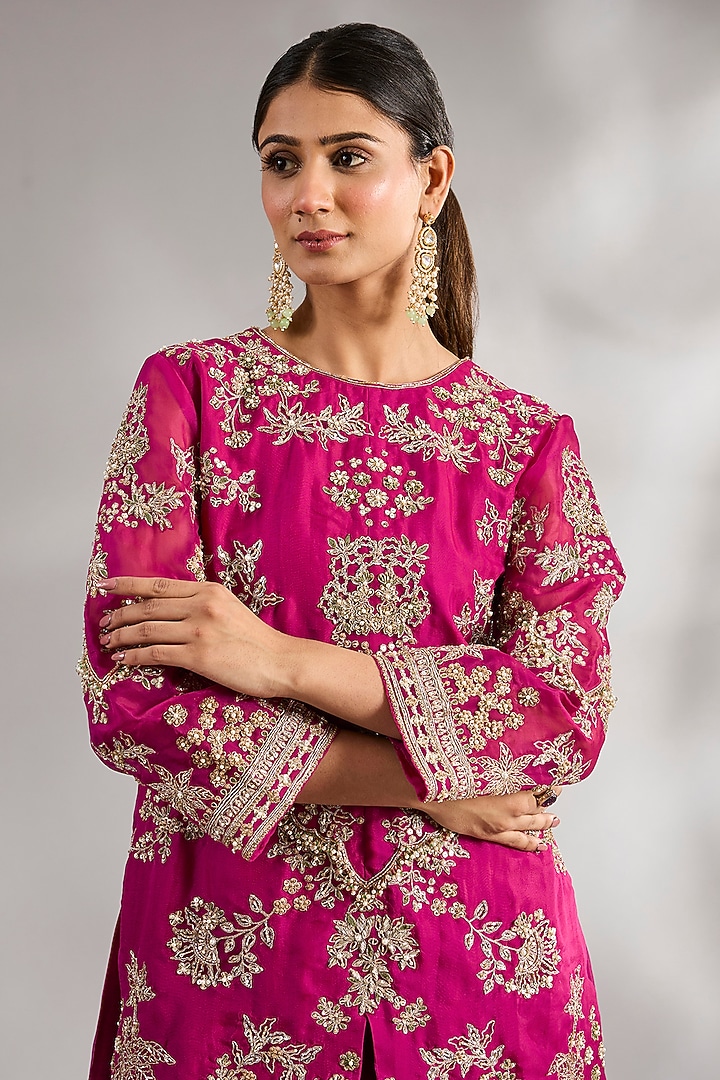 Fuchsia Organza Kurta Set by Ridhi Mehra at Pernia's Pop Up Shop