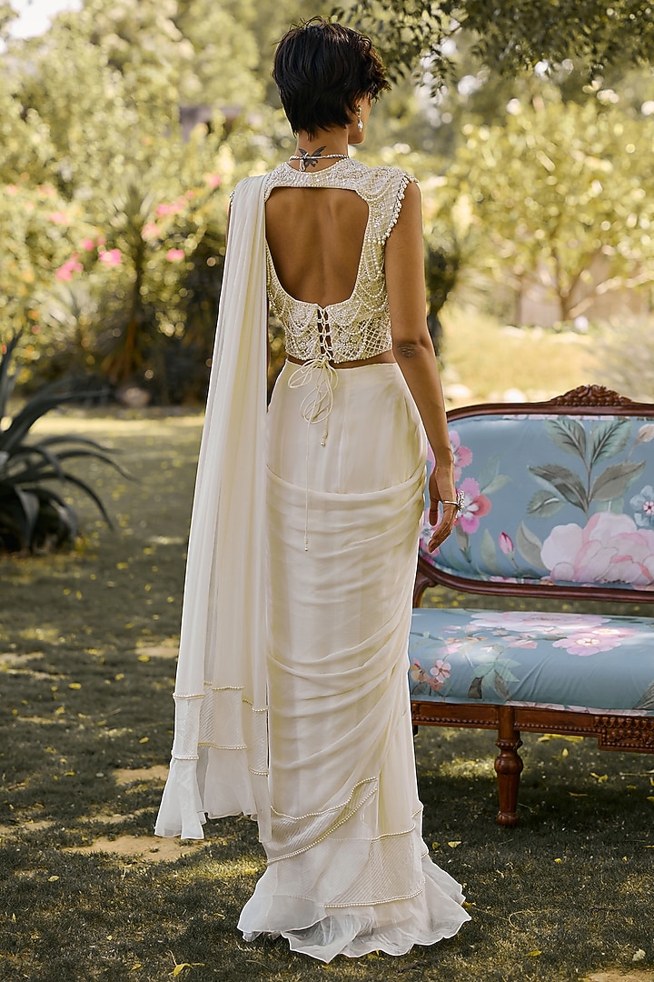 Ivory Chiffon & Organza Pre-Draped Reception Saree Set by Ridhi Mehra at Pernia's Pop Up Shop