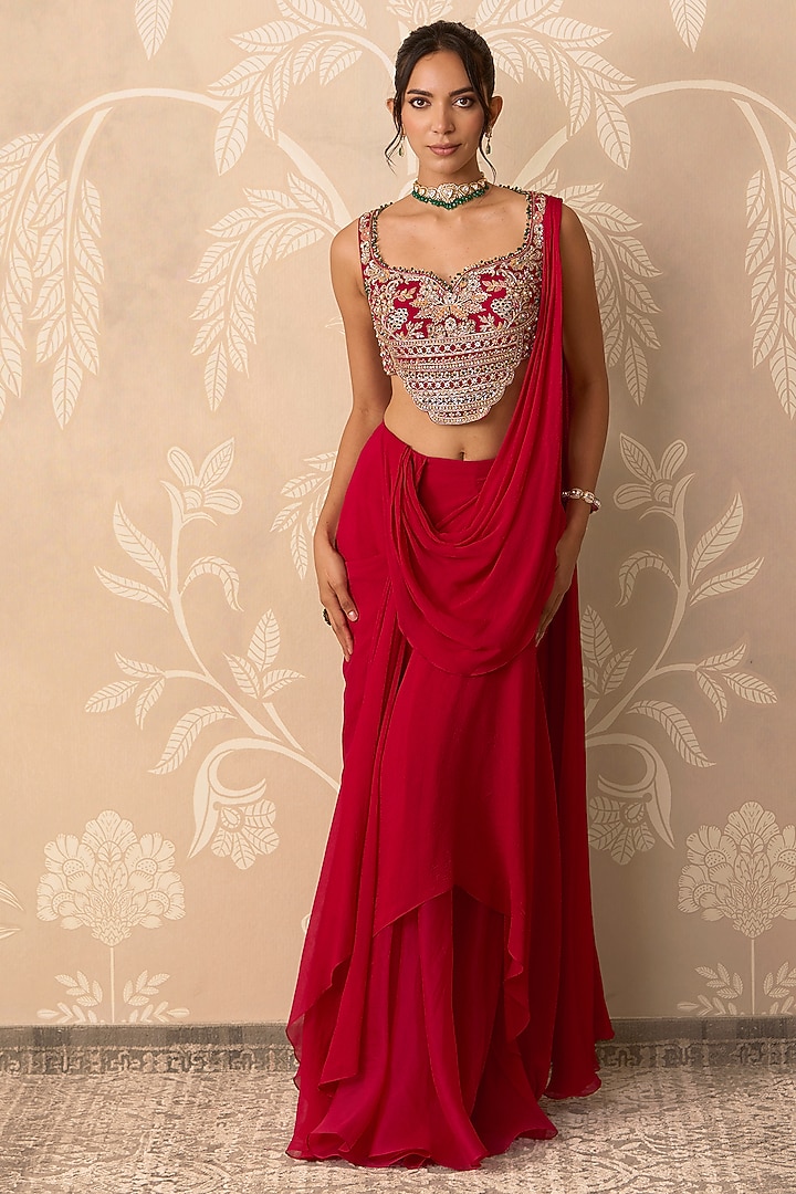 Red Chiffon Draped Reception Saree Set by Ridhi Mehra at Pernia's Pop Up Shop