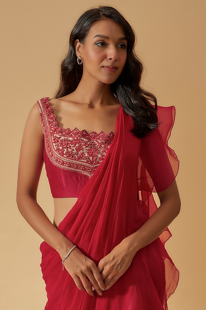 Red Chiffon & Organza Draped Reception Saree Set by Ridhi Mehra at Pernia's Pop Up Shop